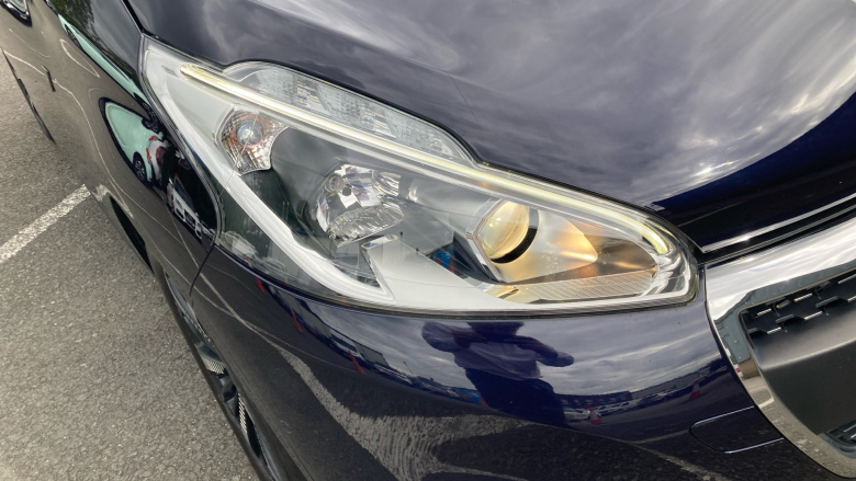 Peugeot 208 1.2 PureTech 82 Tech Edition 5dr [Start Stop] Petrol Hatchback